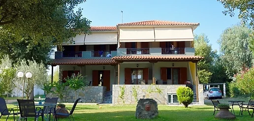 Anna Poussi, Agios Nikolaos, Sithonia