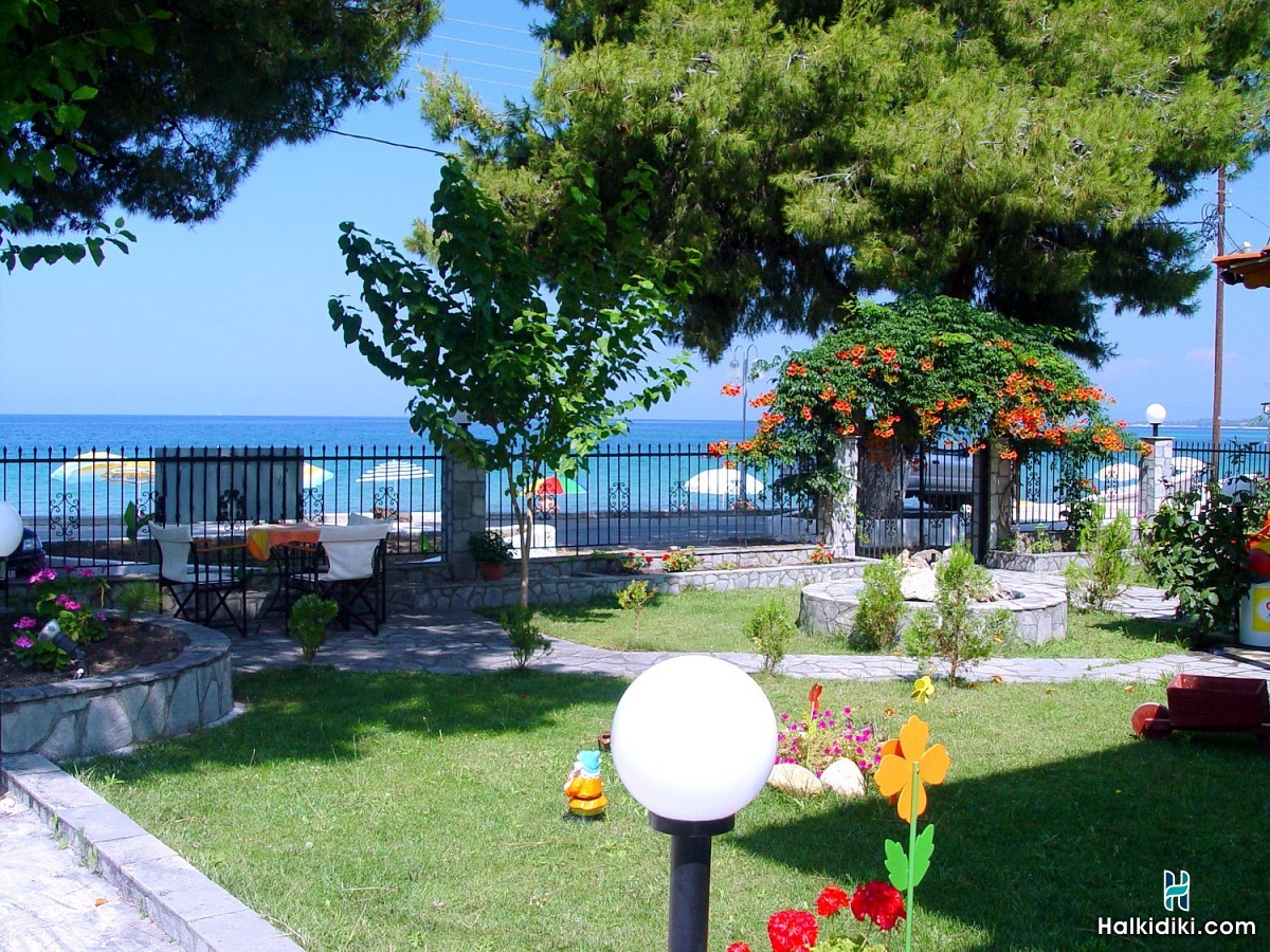Loula Lazoglou, Studios & Apartments, Paradisos Beach, Neos Marmaras, Sithonia, Halkidiki, Greece