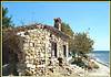 Old_house_Kassandra_by_sea.jpg